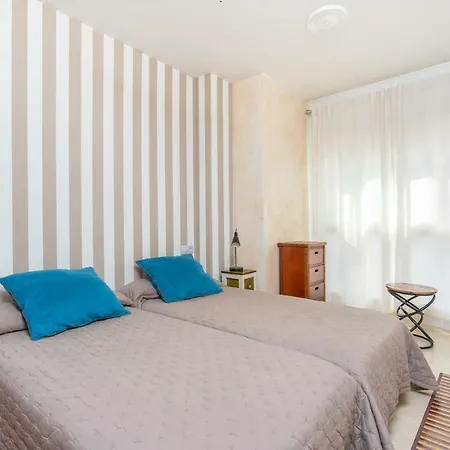 Turistic 4-attic Malaga